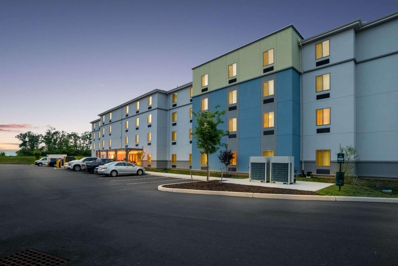 Mainstay Suites Carlisle - Harrisburg ภายนอก รูปภาพ